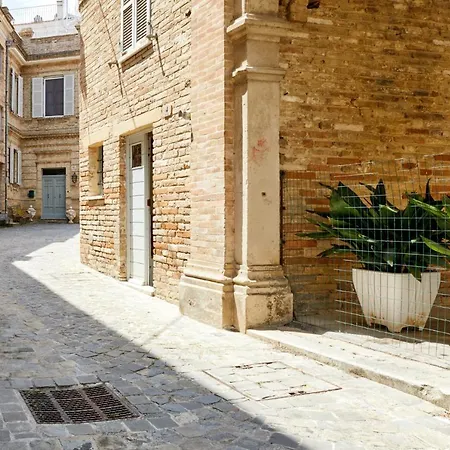 Relax & Peace In The Historic Center By Host Hero Casa vacanze Lapedona